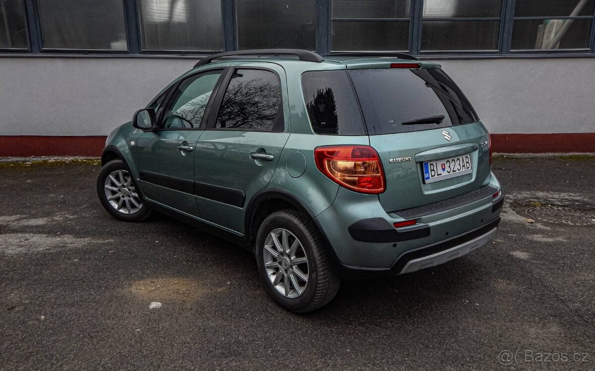 Suzuki SX4 1.5 GLX Urban Line - 4