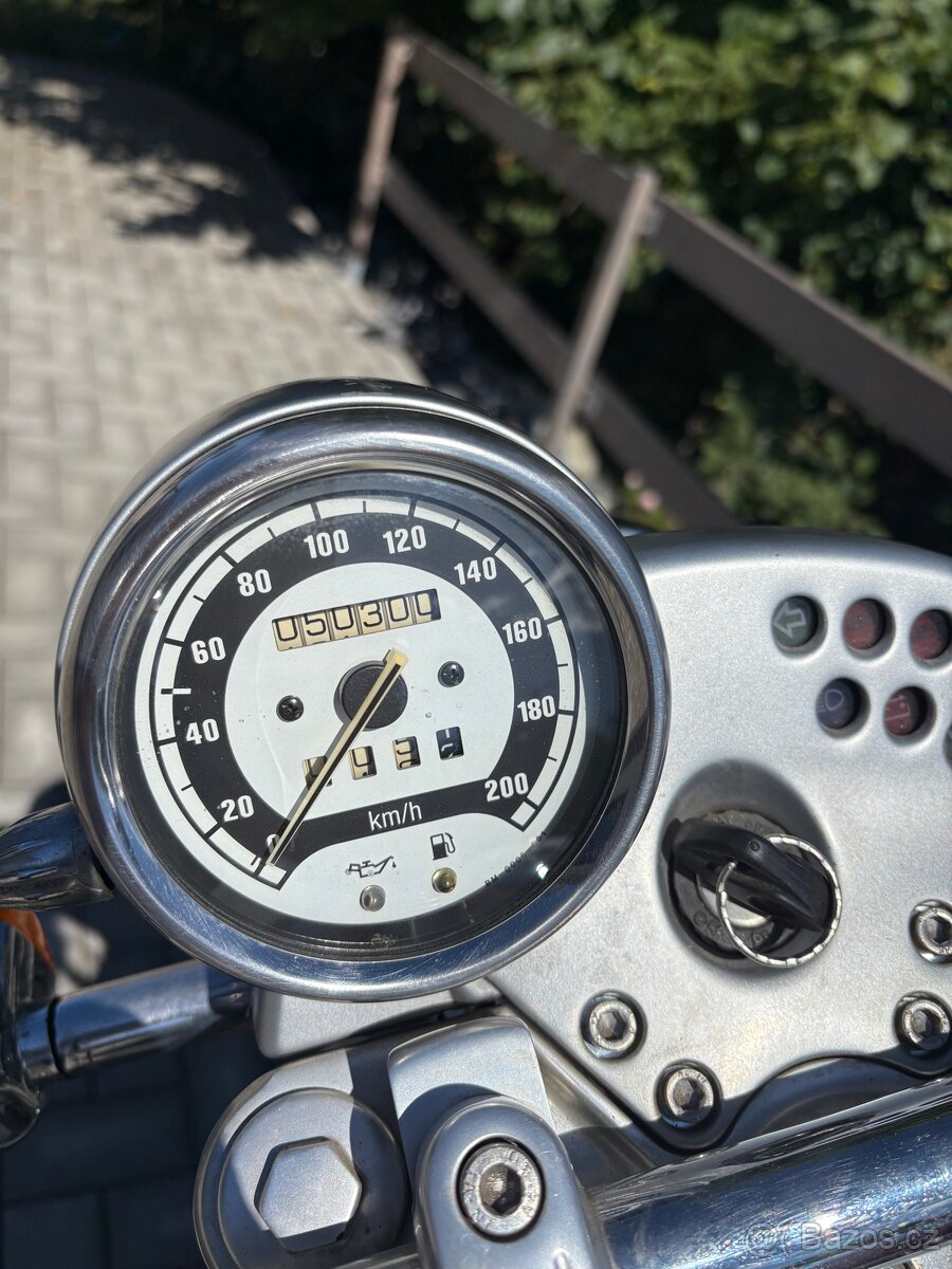 BMW R1200C - 4