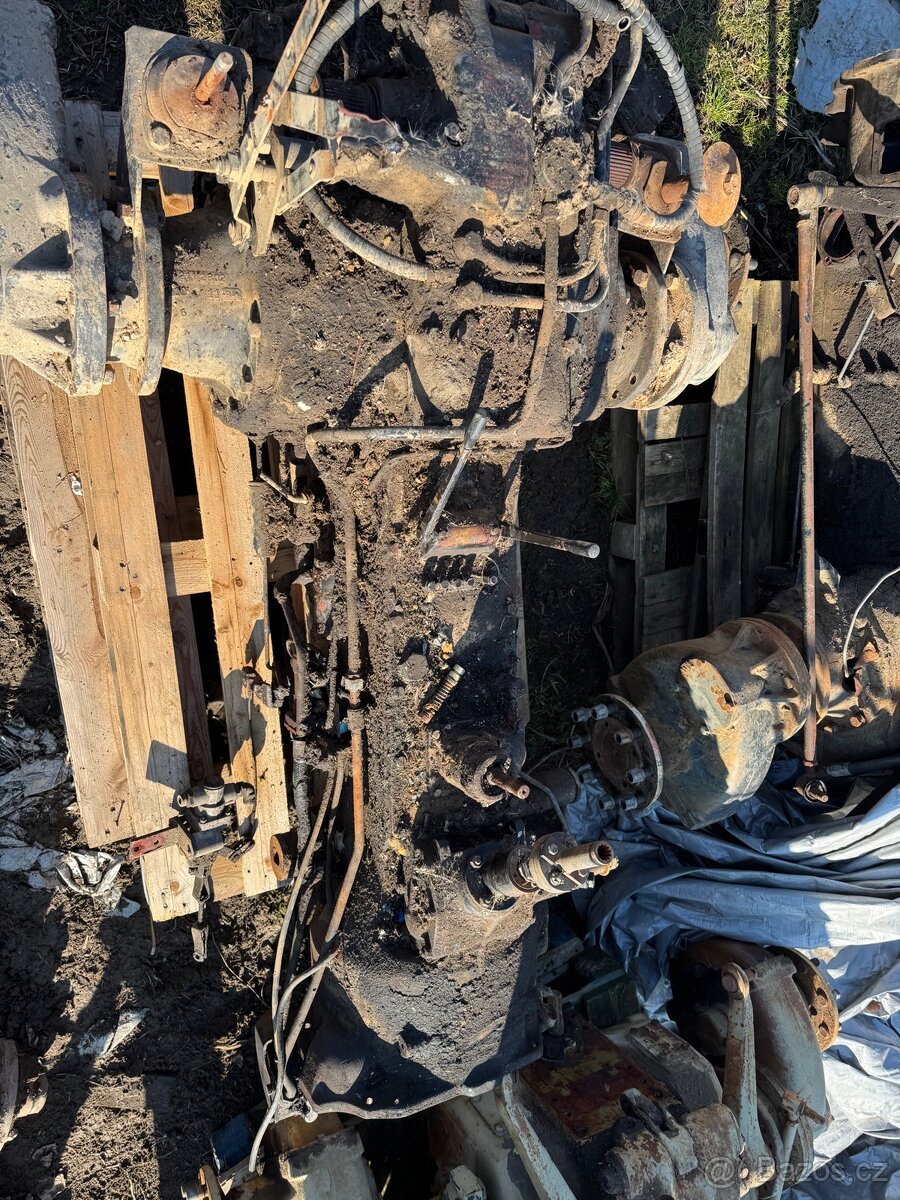 Podvozek Zetor 6320 - 4