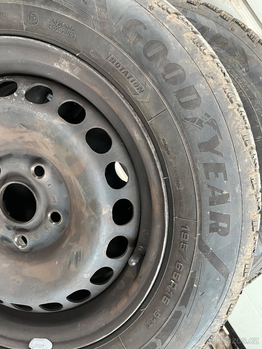 195/65 15 zimní sada Good year - 4