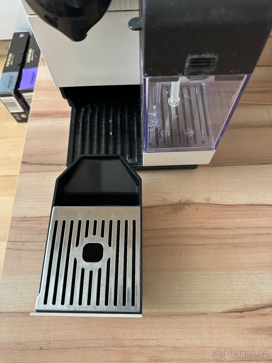 Nespresso DeLonghi - 4