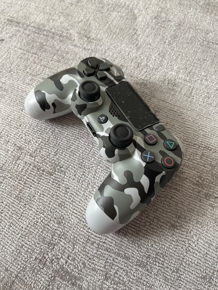 Ovladač pro PS4 - 4