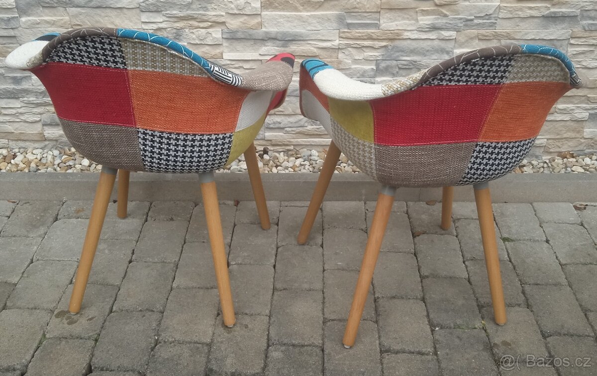 Moderní barevné jídelní židle - 4