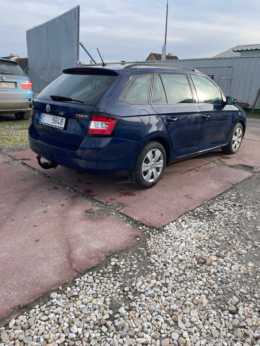 Škoda Fabie 3 combi...,závěs. - 4