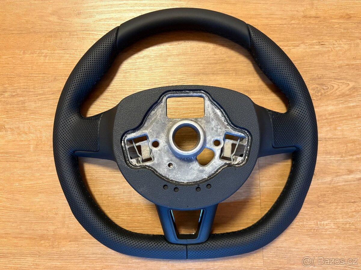 Volant Škoda - zkosený, perfo, tříramenný - ZÁNOVNÍ - 4