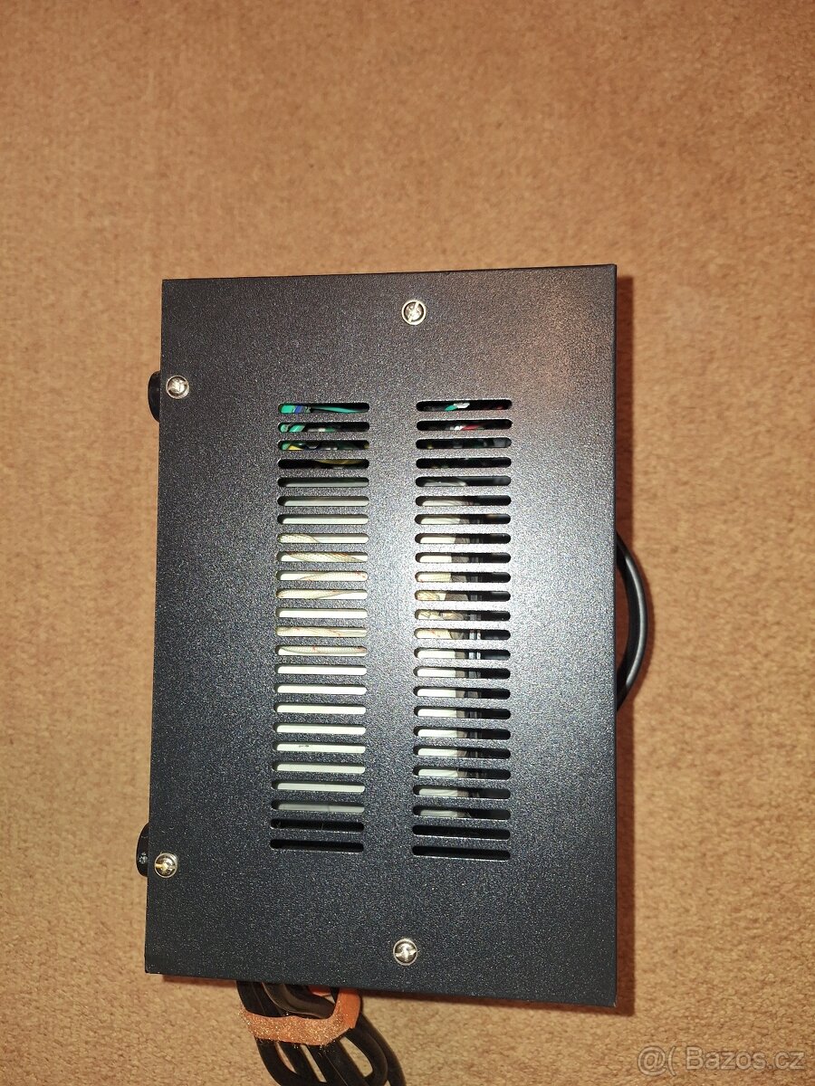 Transformátor - měnič napětí 3000VA 220V/110V - 4