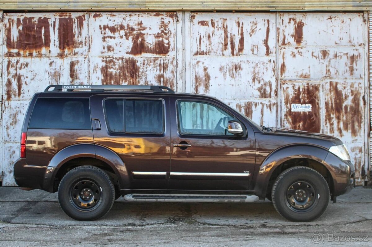 Nissan Pathfinder 3.0 V6 A/T 7MIEST - 4