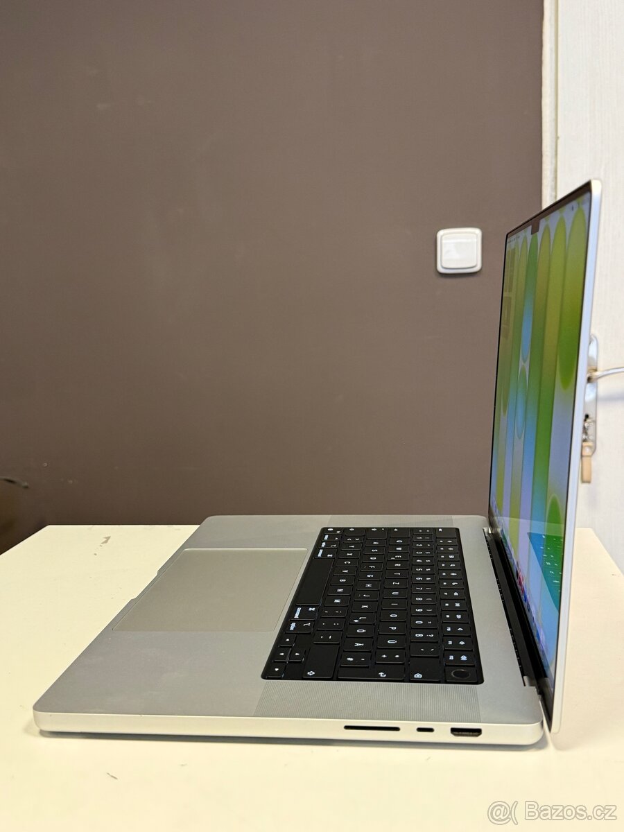 MacBook PRO 16” M1 PRO 2021 - 4