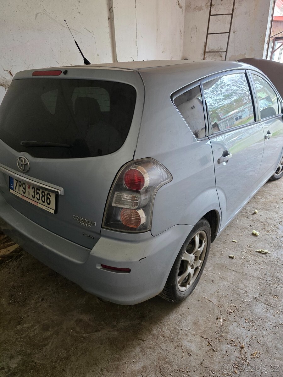 Corolla Verso 2.2 na ND - 4