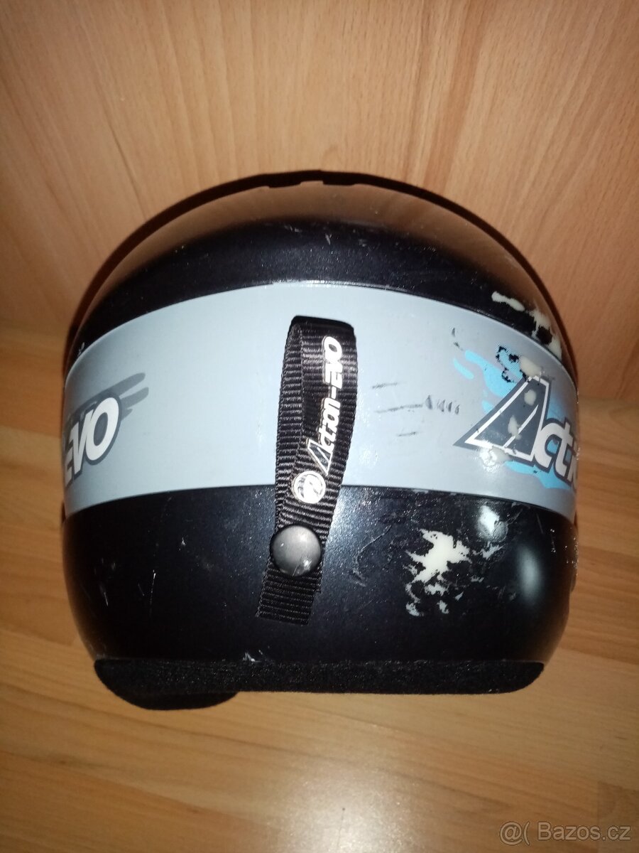 Lyžařská přilba - 4