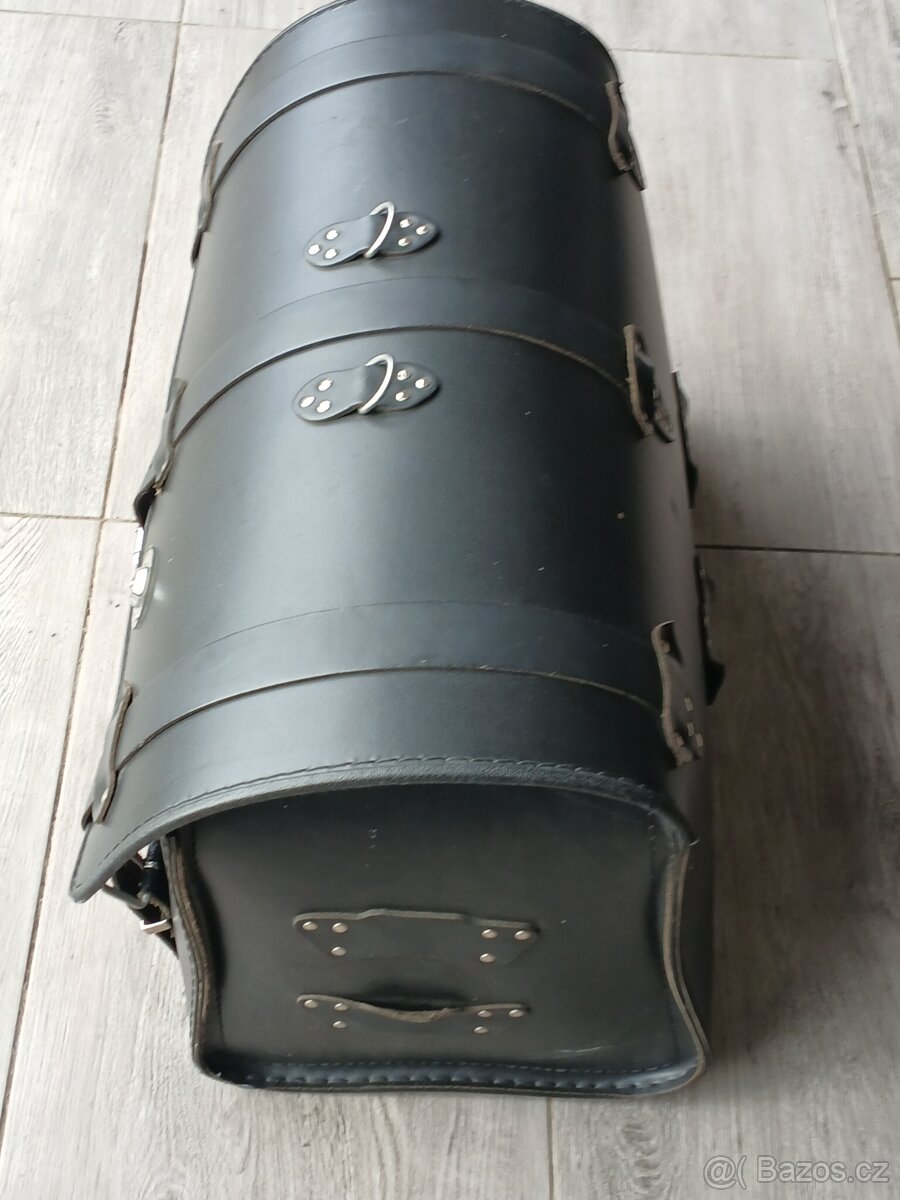 Zadní brašna na custom - 4