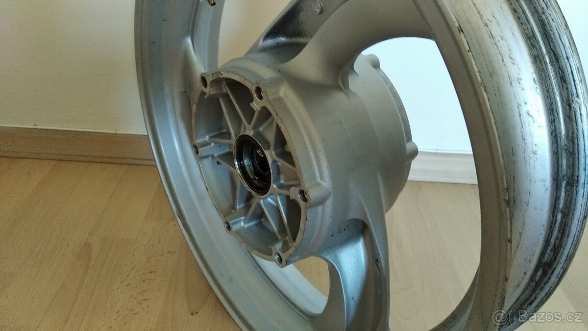 Honda NT 650V Deauville - přední kolo. - 4