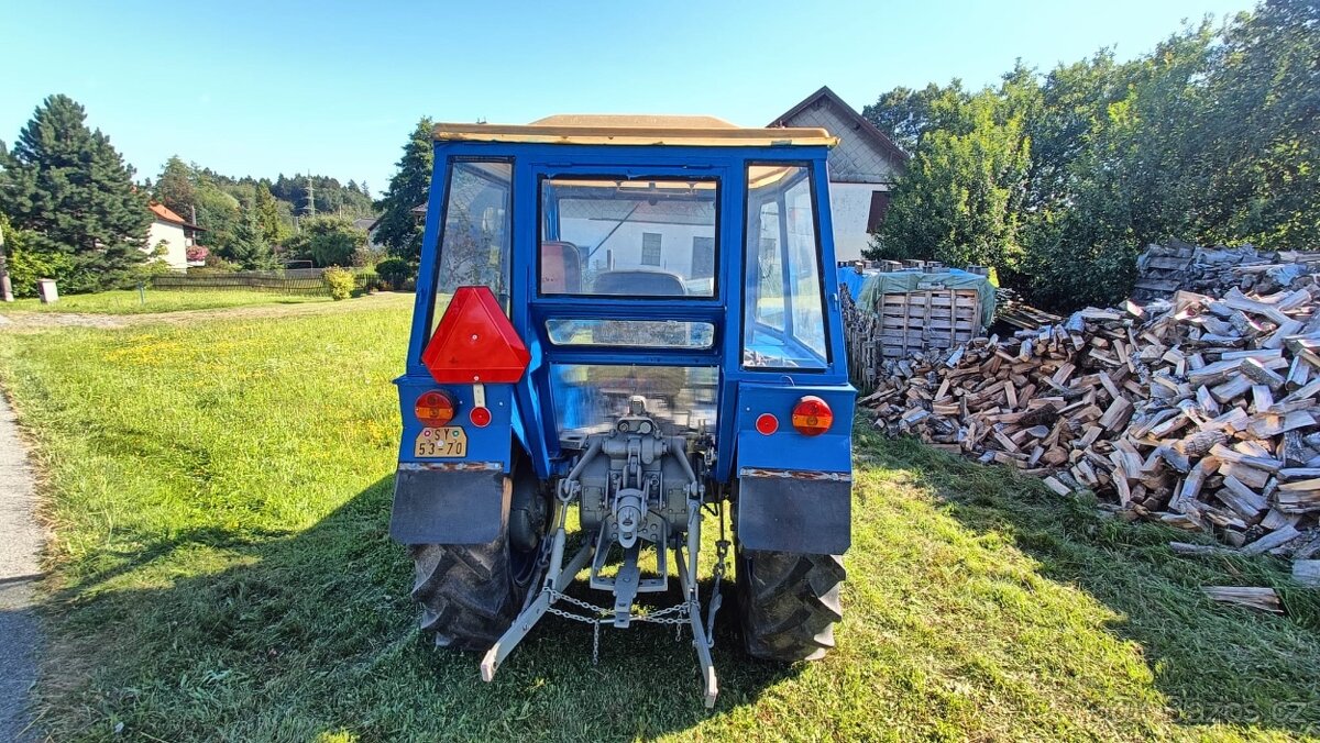 Traktor Zetor 4011 - 4