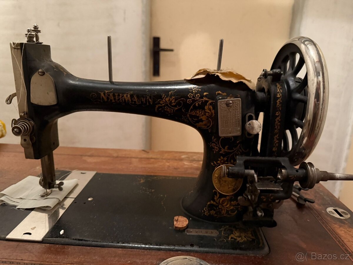 Starý šicí stoj Seidel & Naumann - 4