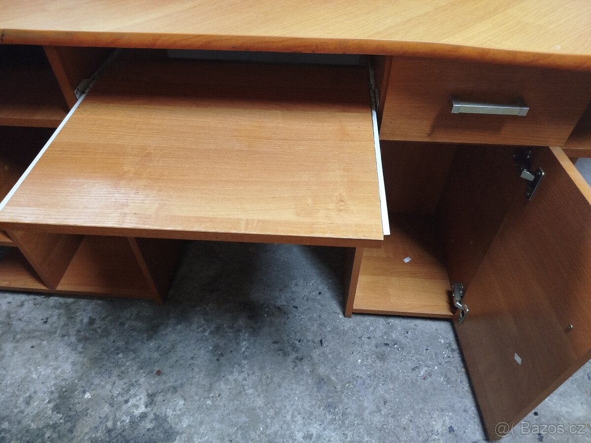 Rohový psací stůl - 4