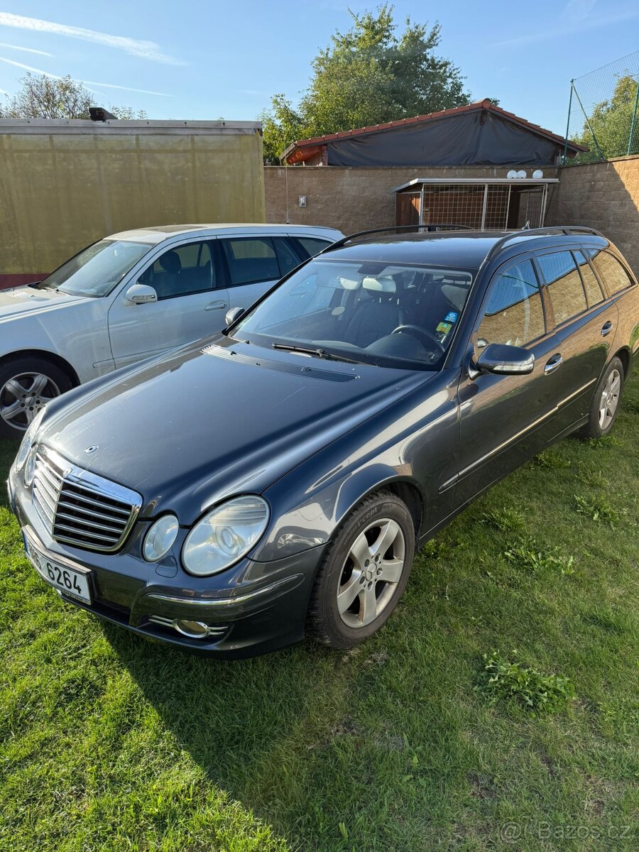 Mercedes- Benz E-class W211 - 4