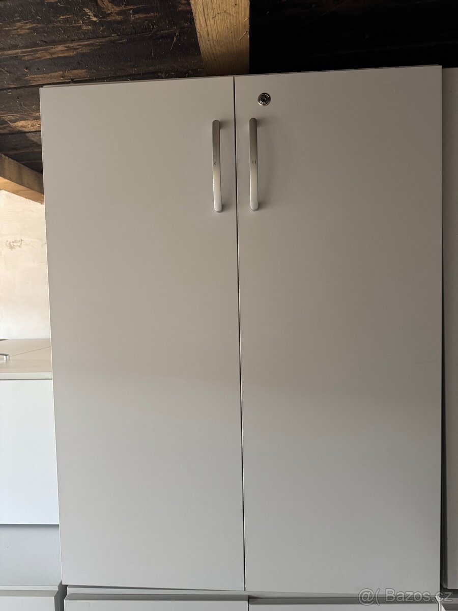 Bílé policové skřínky - 4