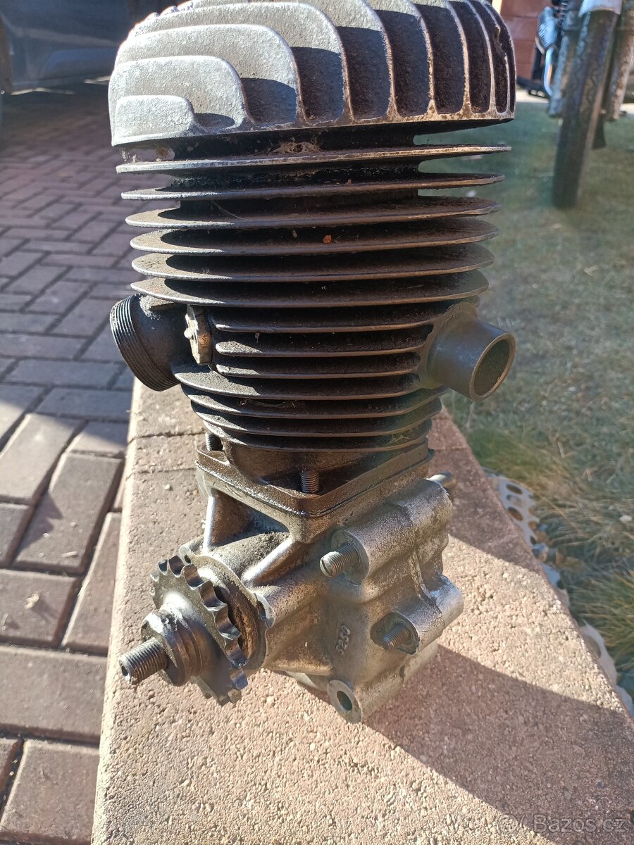 ČZ 125 A, Jawa 175 Special - 4