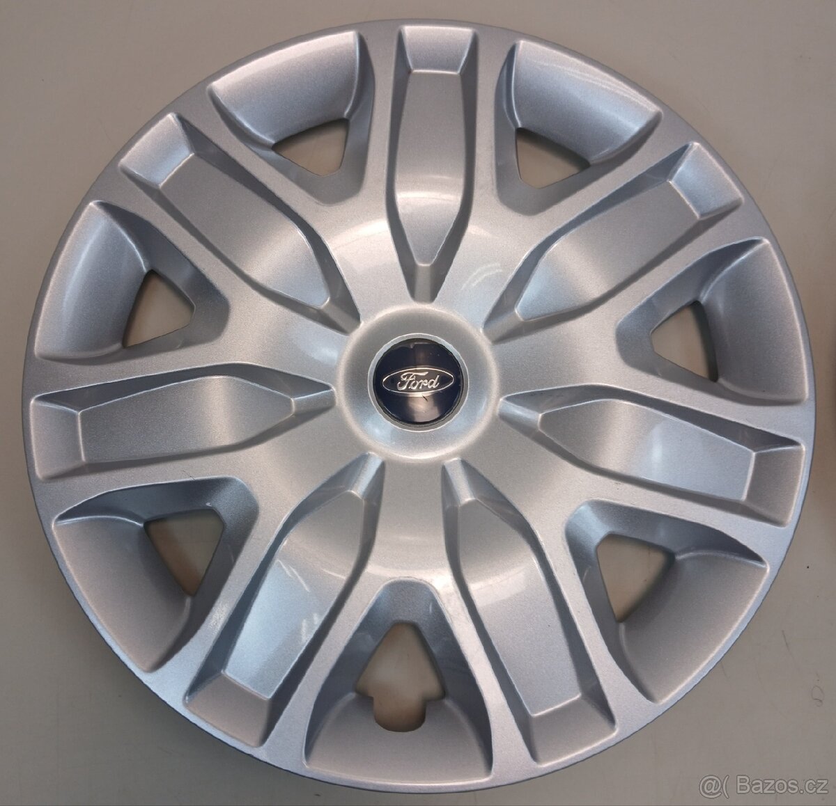 Poklice Ford 17" - 4