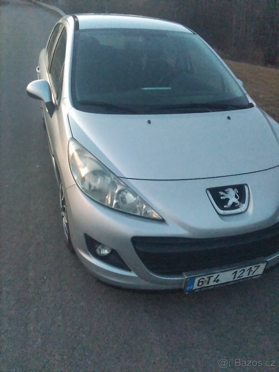 Peugeot 207 , 1.4 i - 4