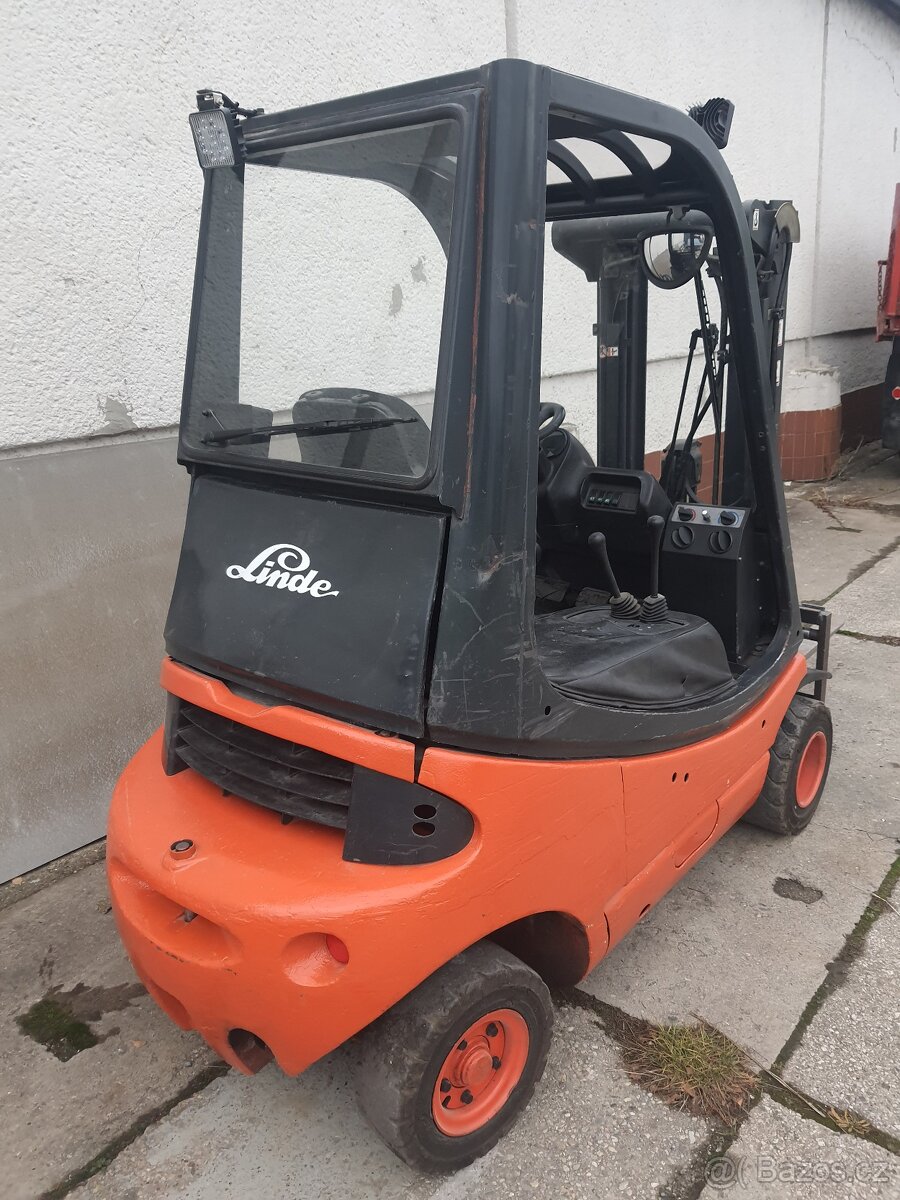 VZV LINDE r.v. 2001 - 4