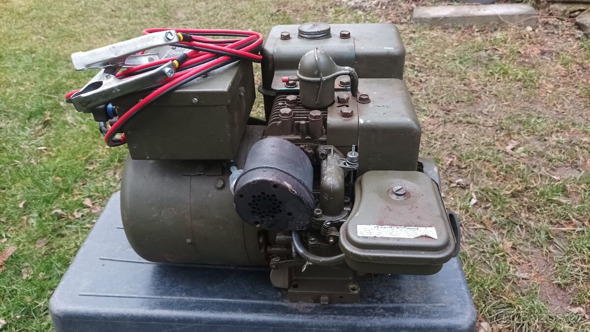 Motorový nabíječ baterií -akumulatoru - 4