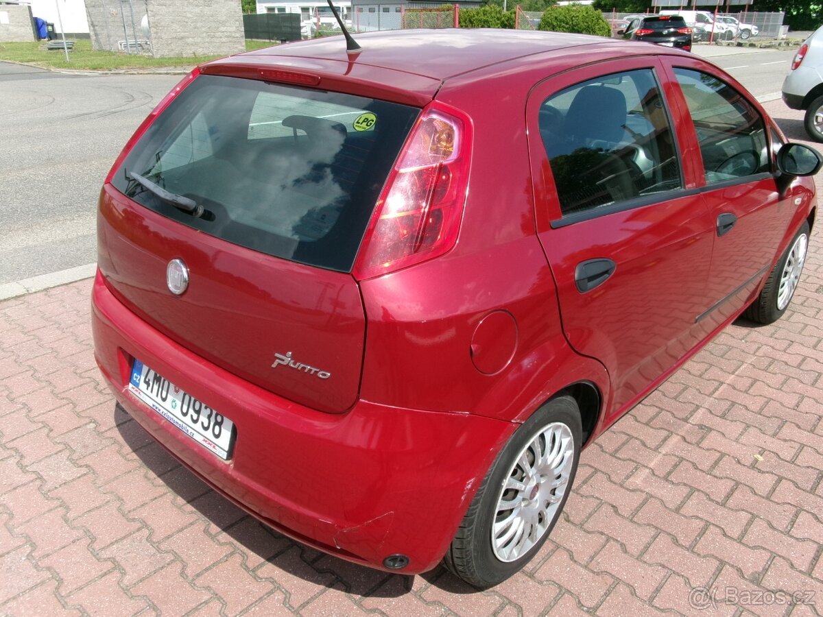 PRODÁM Fiat Punto 1.2i ČR 2xAIBAG ABS - 4