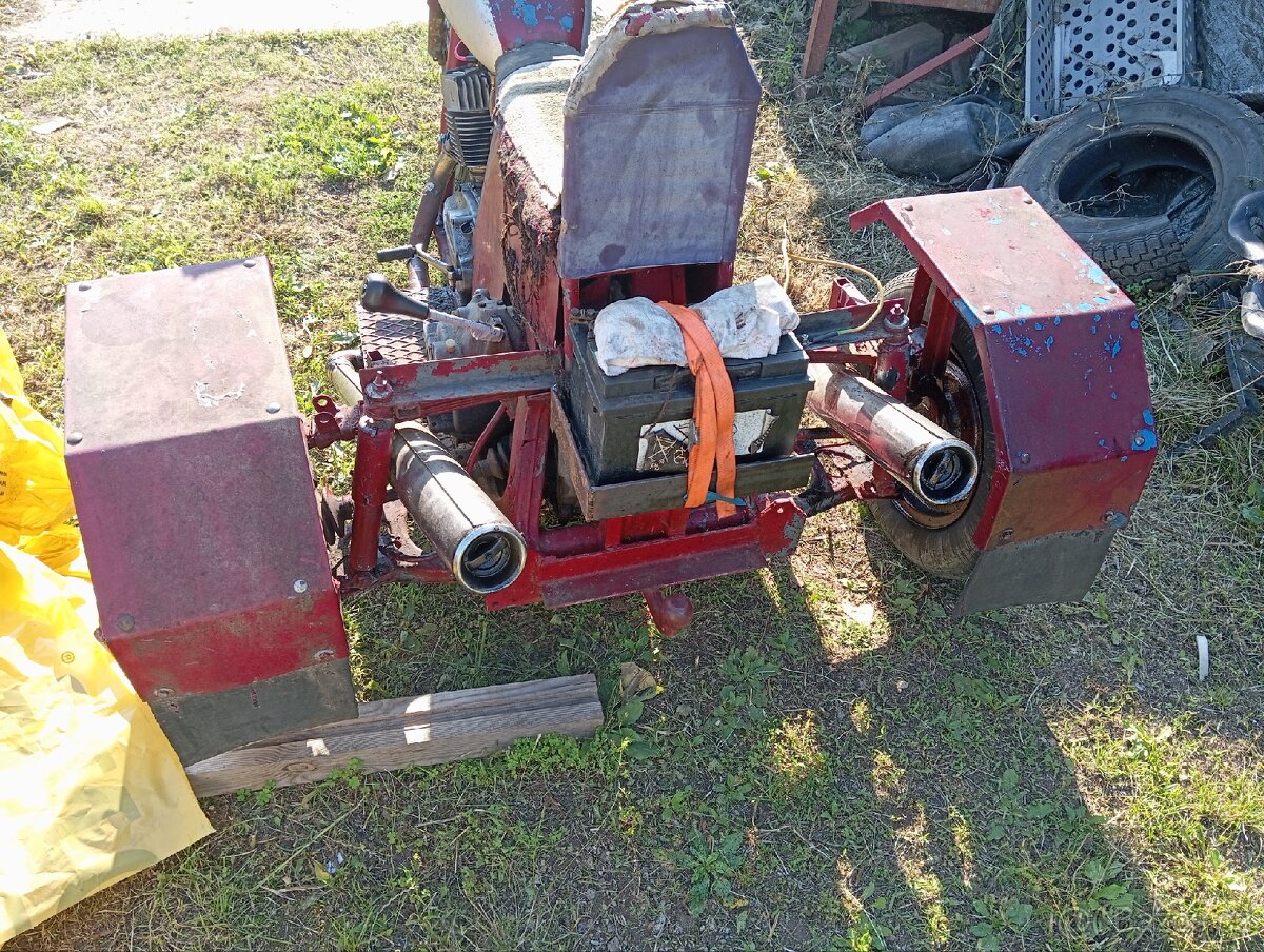 Jawa 350/638 (tříkolka)