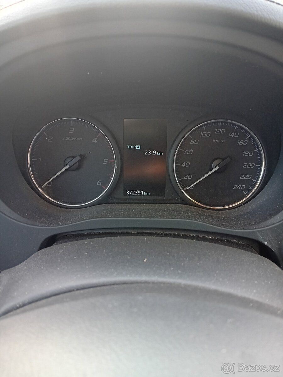 Mitsubishi outlander 2.2 tdi 7mist rv 2017 - 4