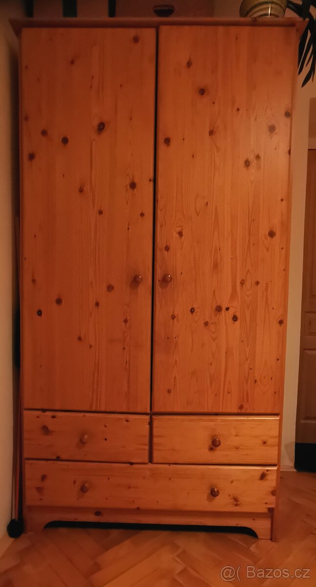 Masivní smrkové skříně, komoda, Montero Pedro - 4