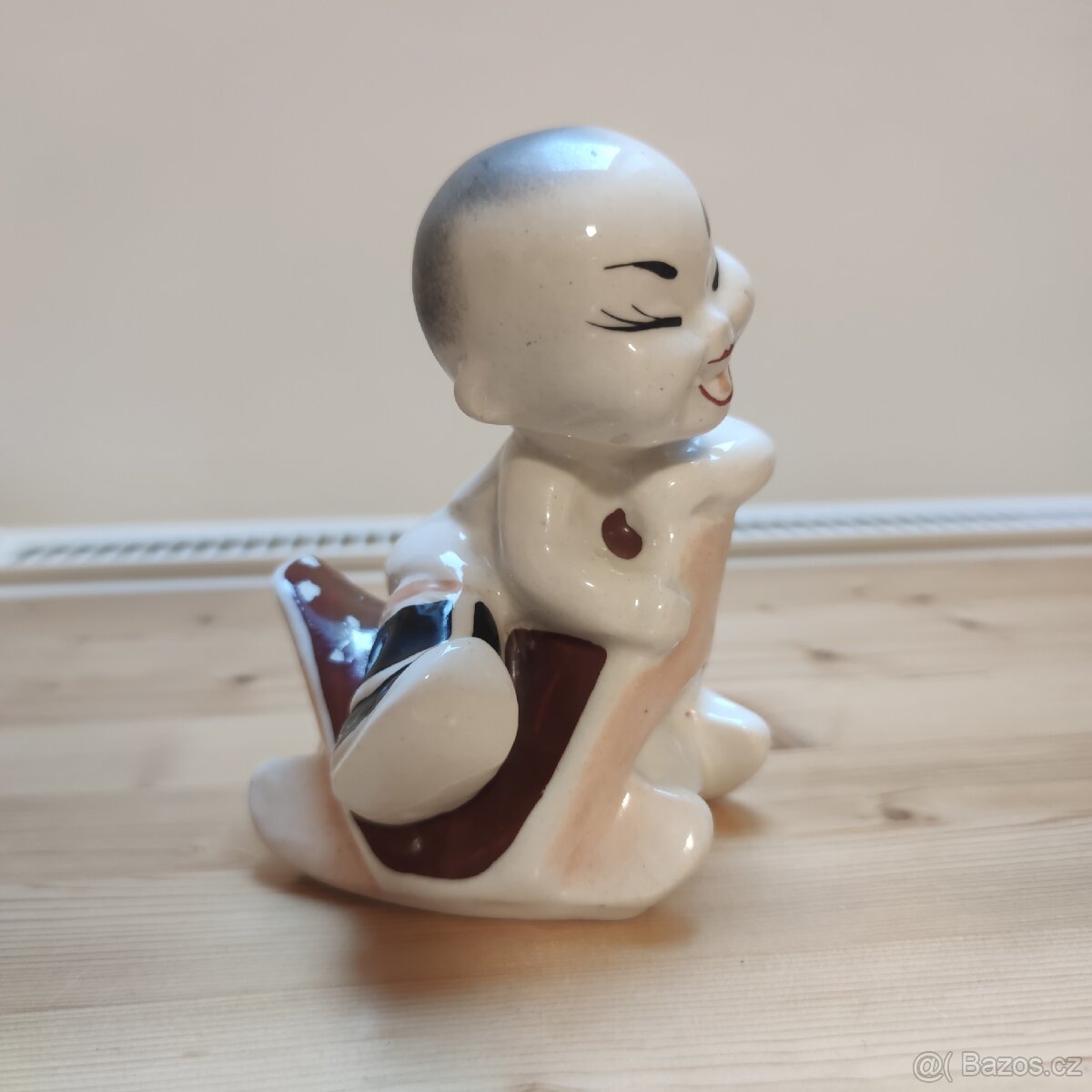 Soška mongolského chlapce na sedle - 4