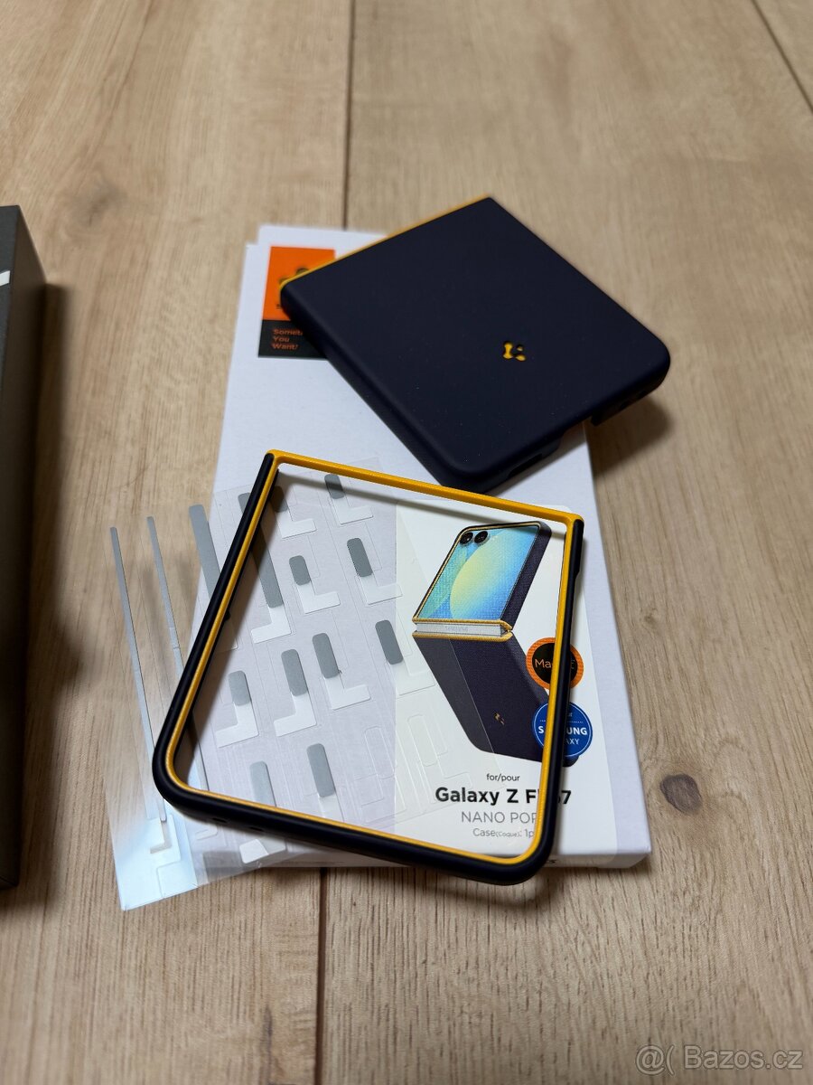 Samsung Galaxy Z Flip 7 + Kryt Spigen - 4