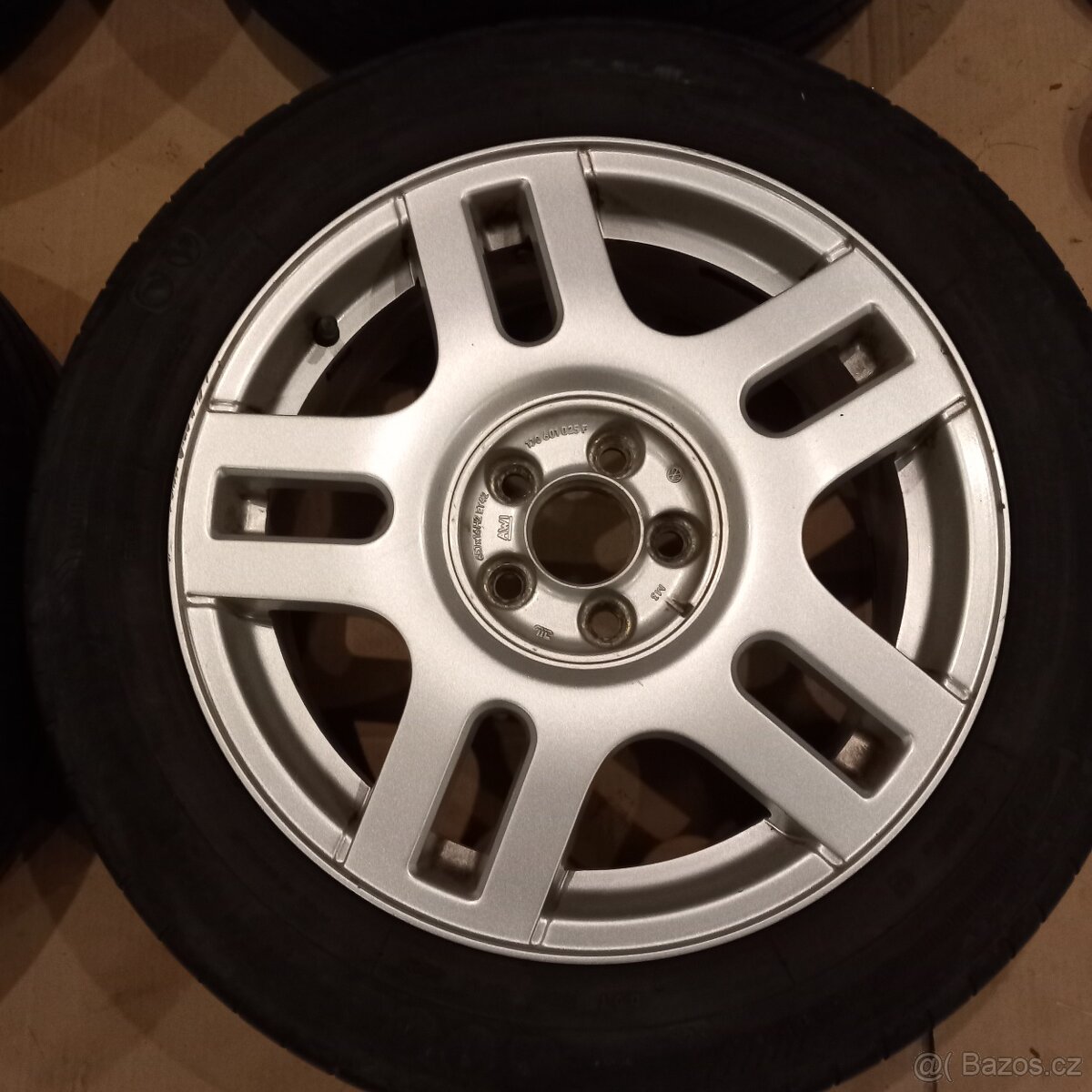 Golf IV alu 5x100/16" - 4