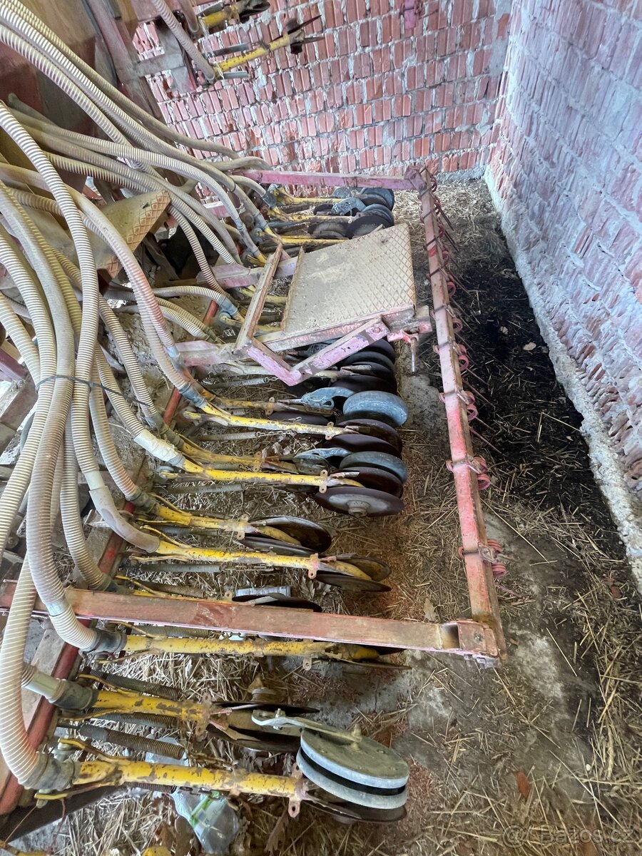 Secí stroj pneusej accord - 4