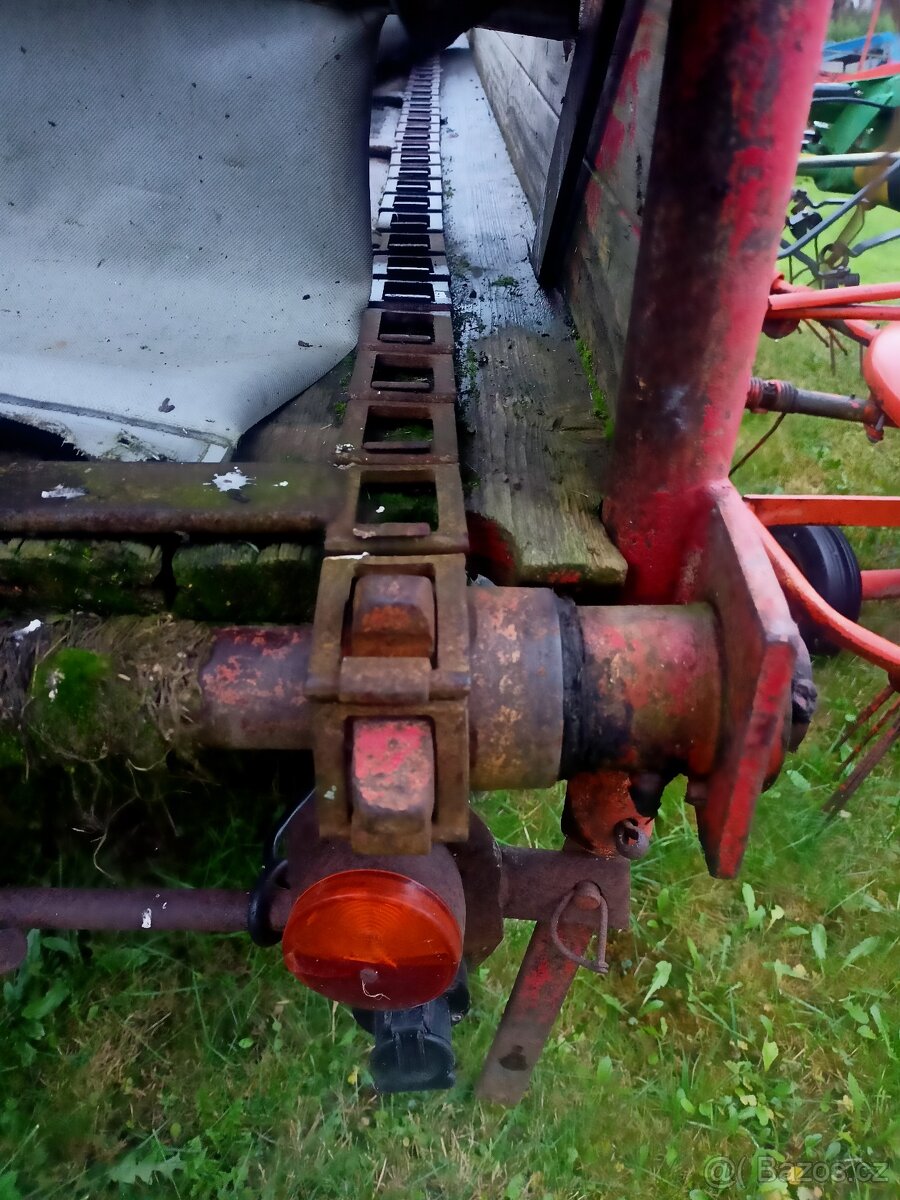 Rozmetadlo hnoje JF 3 t - 4