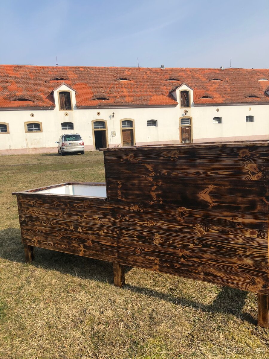 Vyvýšený květináč - 4