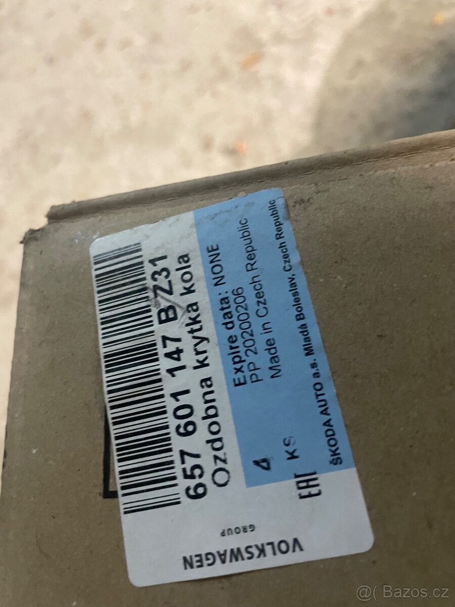 Poklice / kryt kola originál Škoda 16 - 4