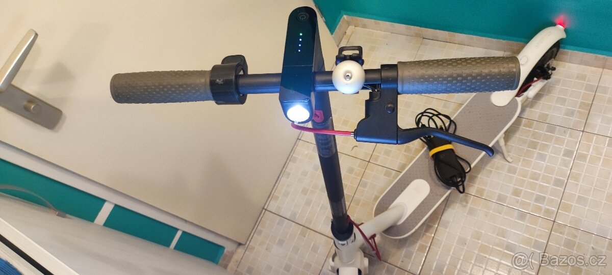Koloběžka Xiaomi electric Scooter 2 až 600W - 4