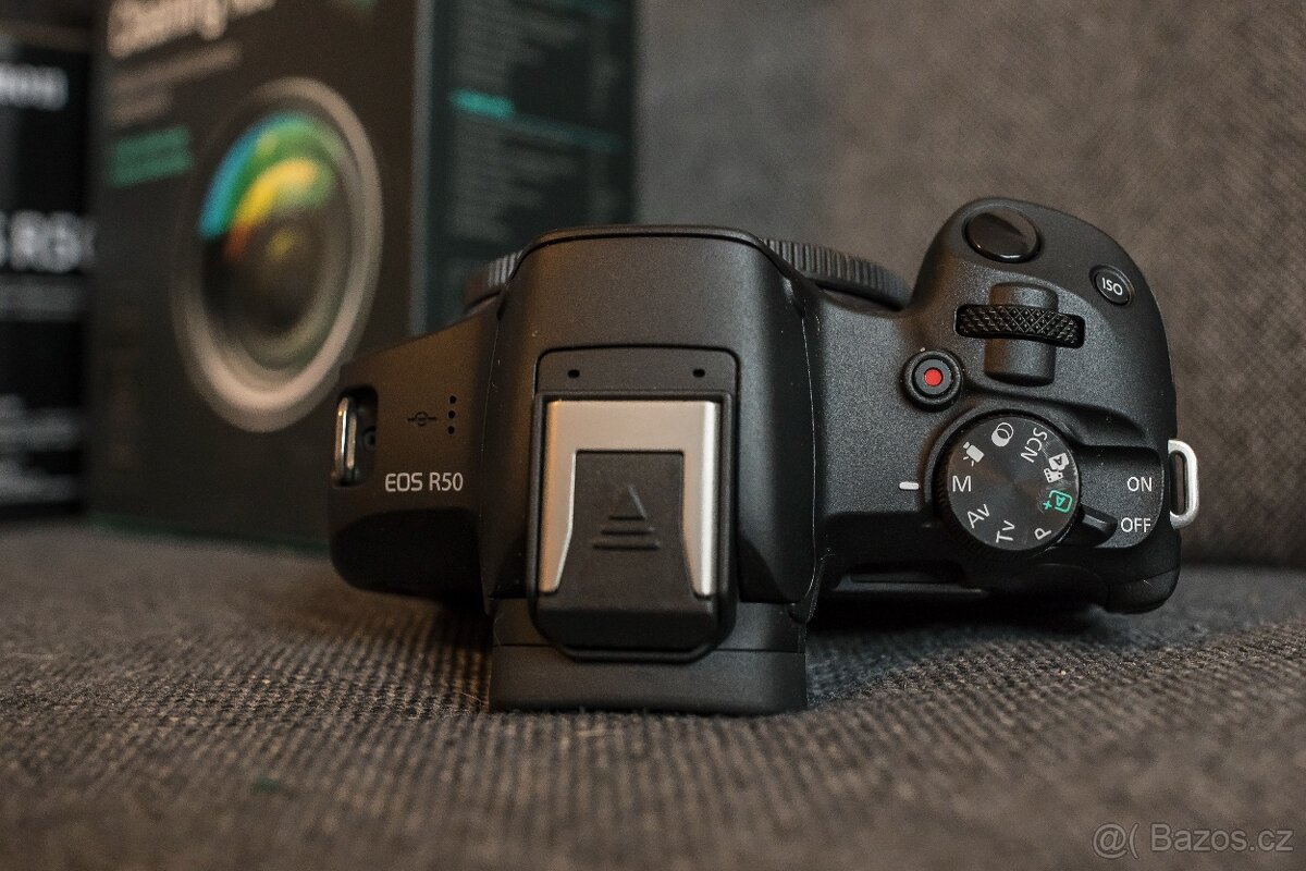Canon EOS R50 + Colorway čistící sada + Tenba Skyline brašna - 4