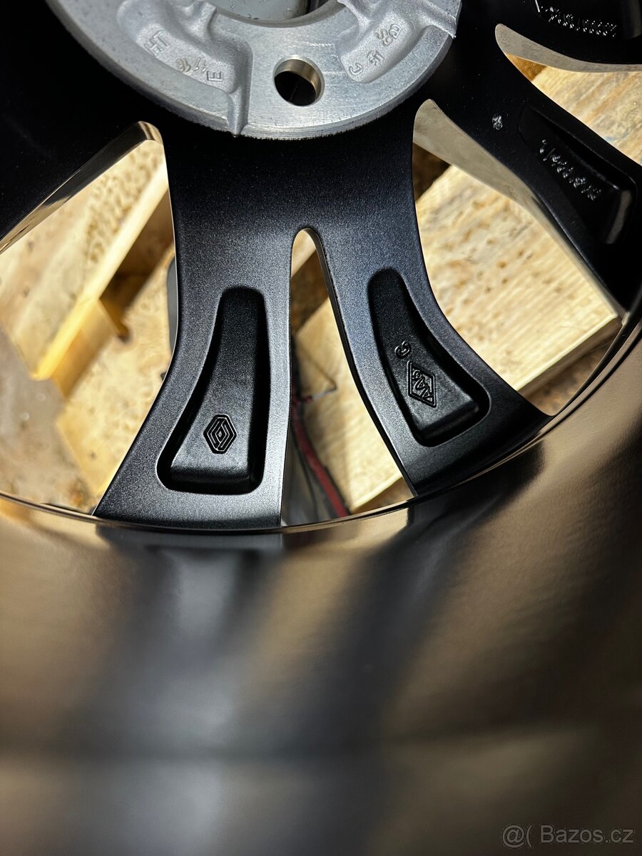 Alu kola 5x114.3 r17 (ren17) - 4