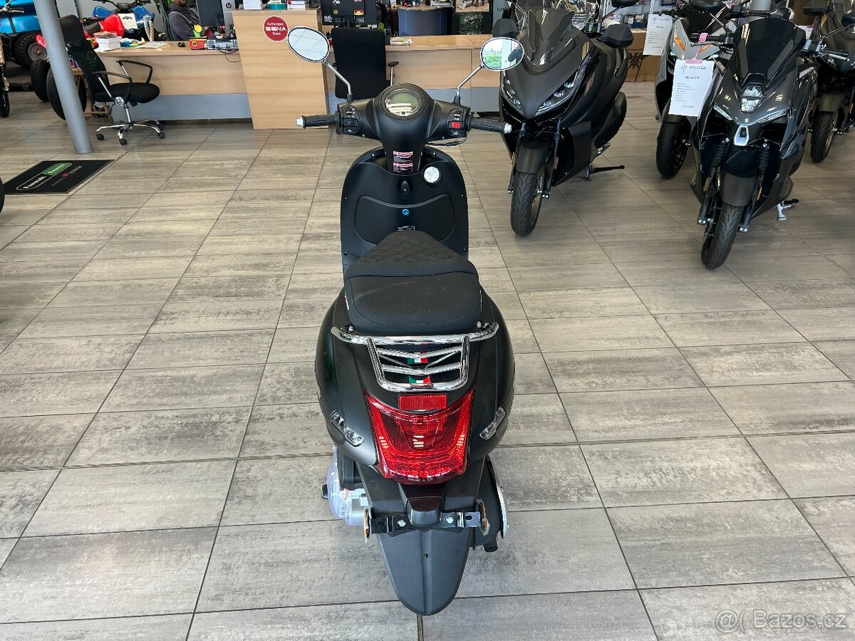 Capirelli Cappucino 125 2025 - 4