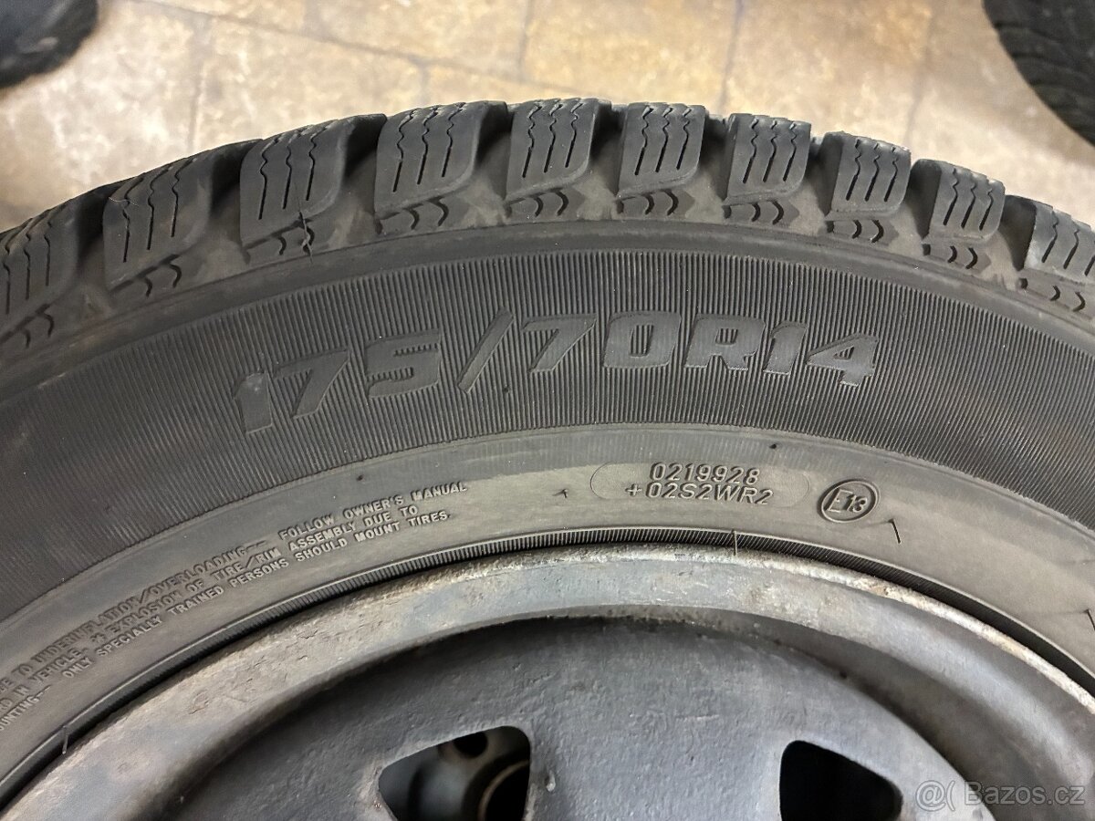 Zimní pneu Hyundai i20 + plechový disk, cena za 1 ks - 4