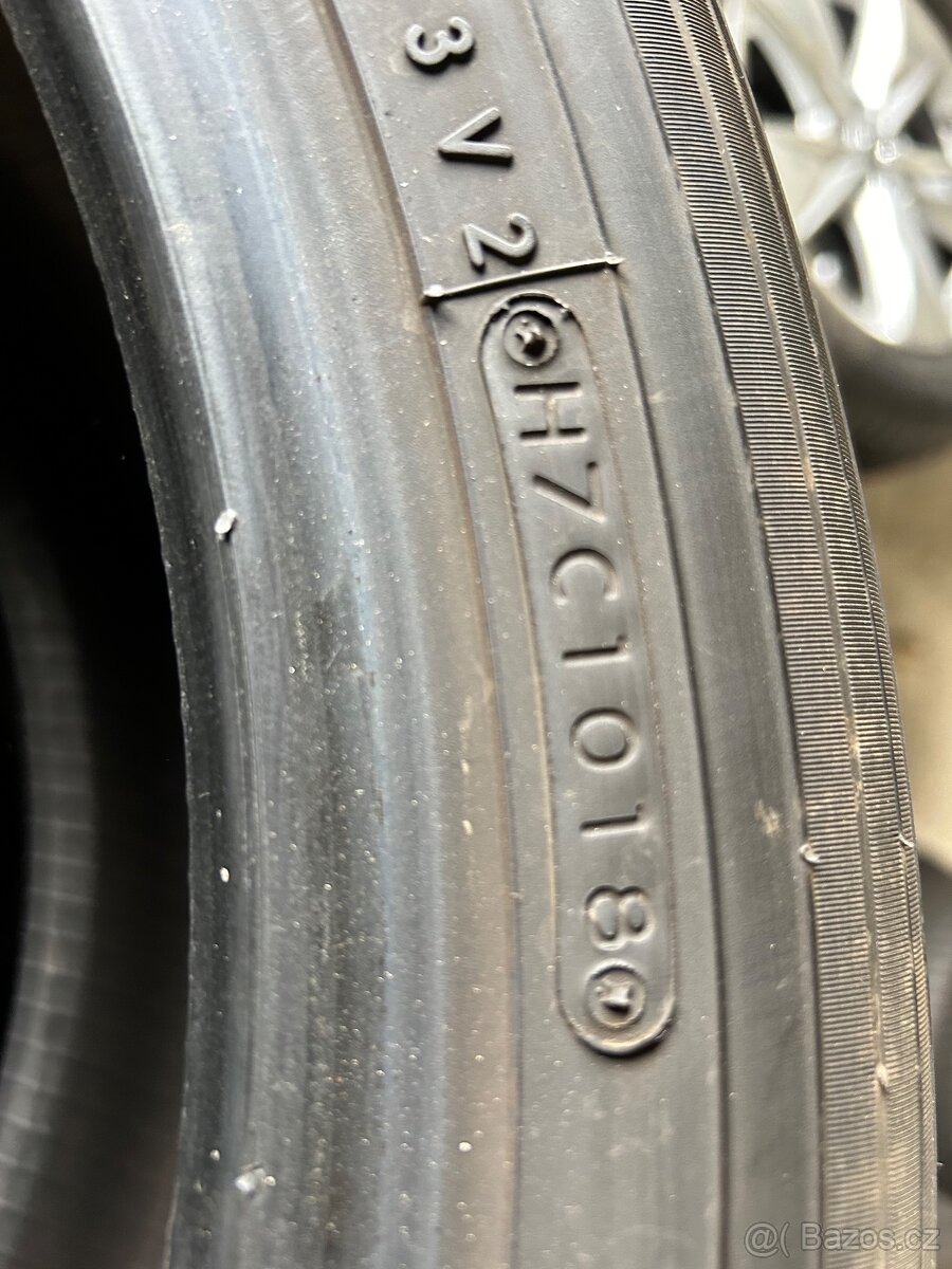 215/50/18 , Výprodej - 4