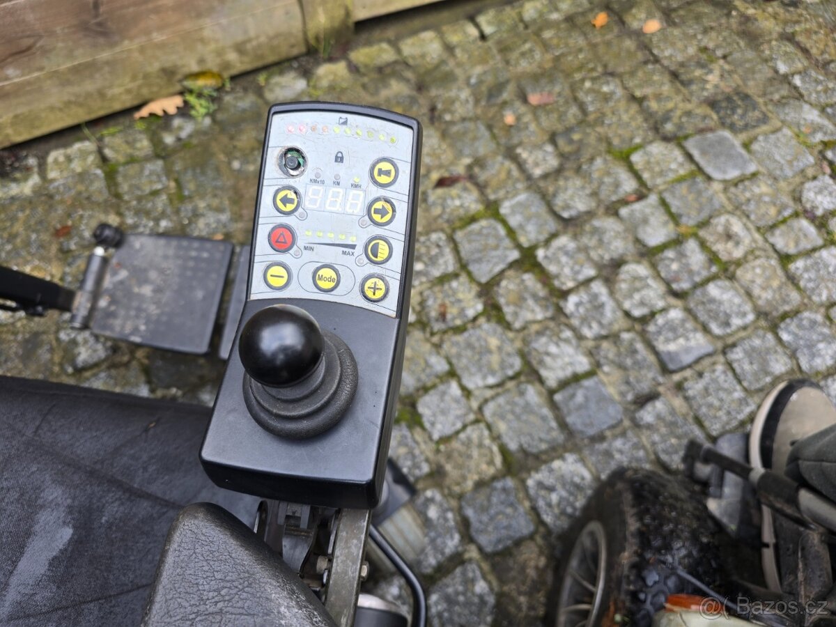 Invalidní vozík elektrický - 4