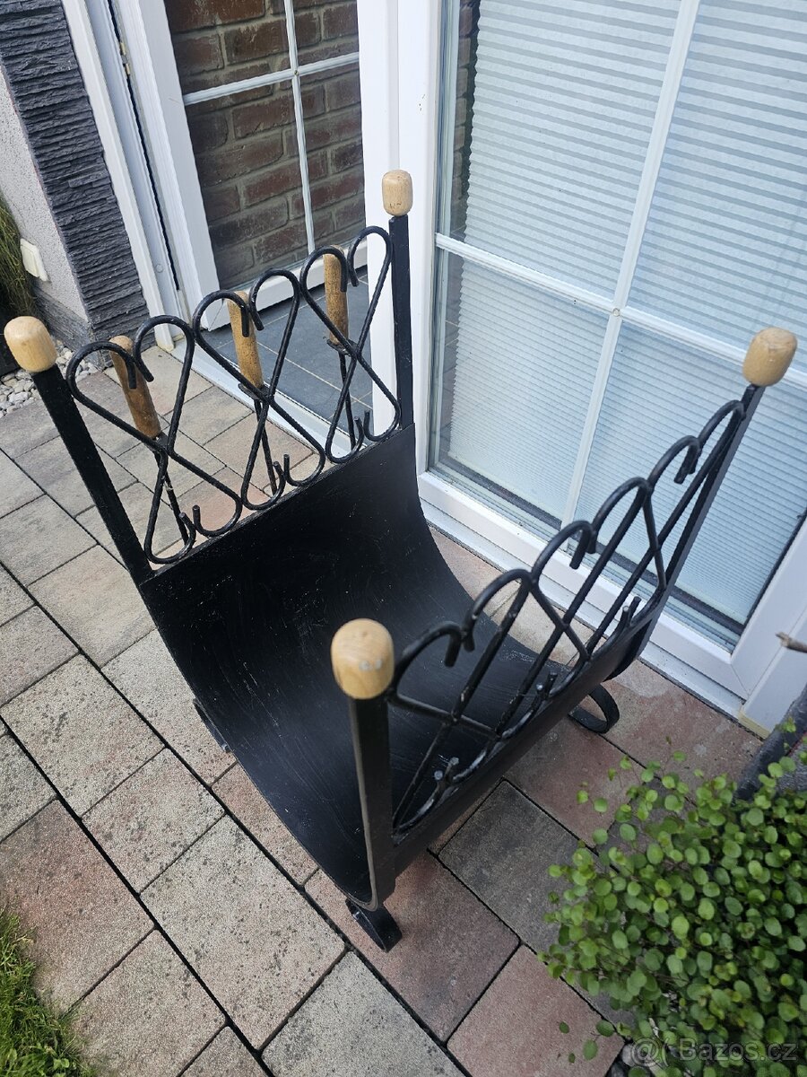 Stojan na dřevo - 4