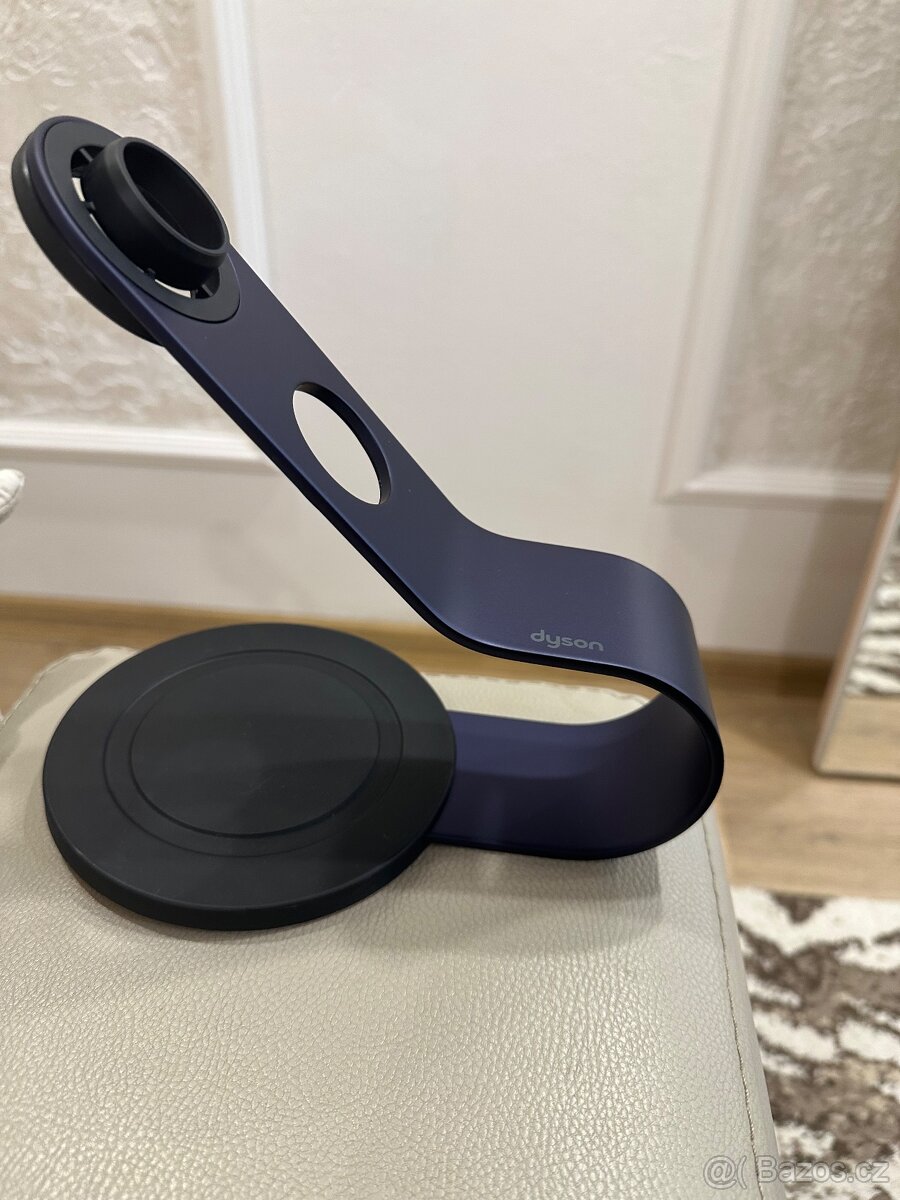 Stojan na fen dyson - 4