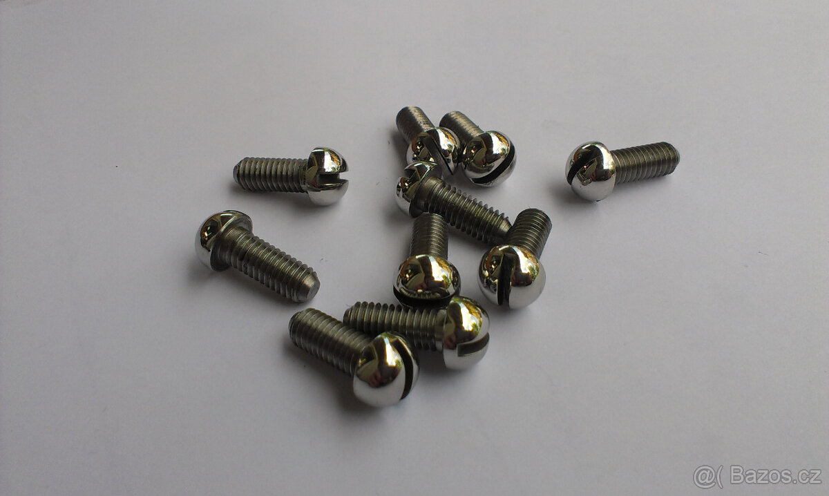 polgulaté šrouby - 4