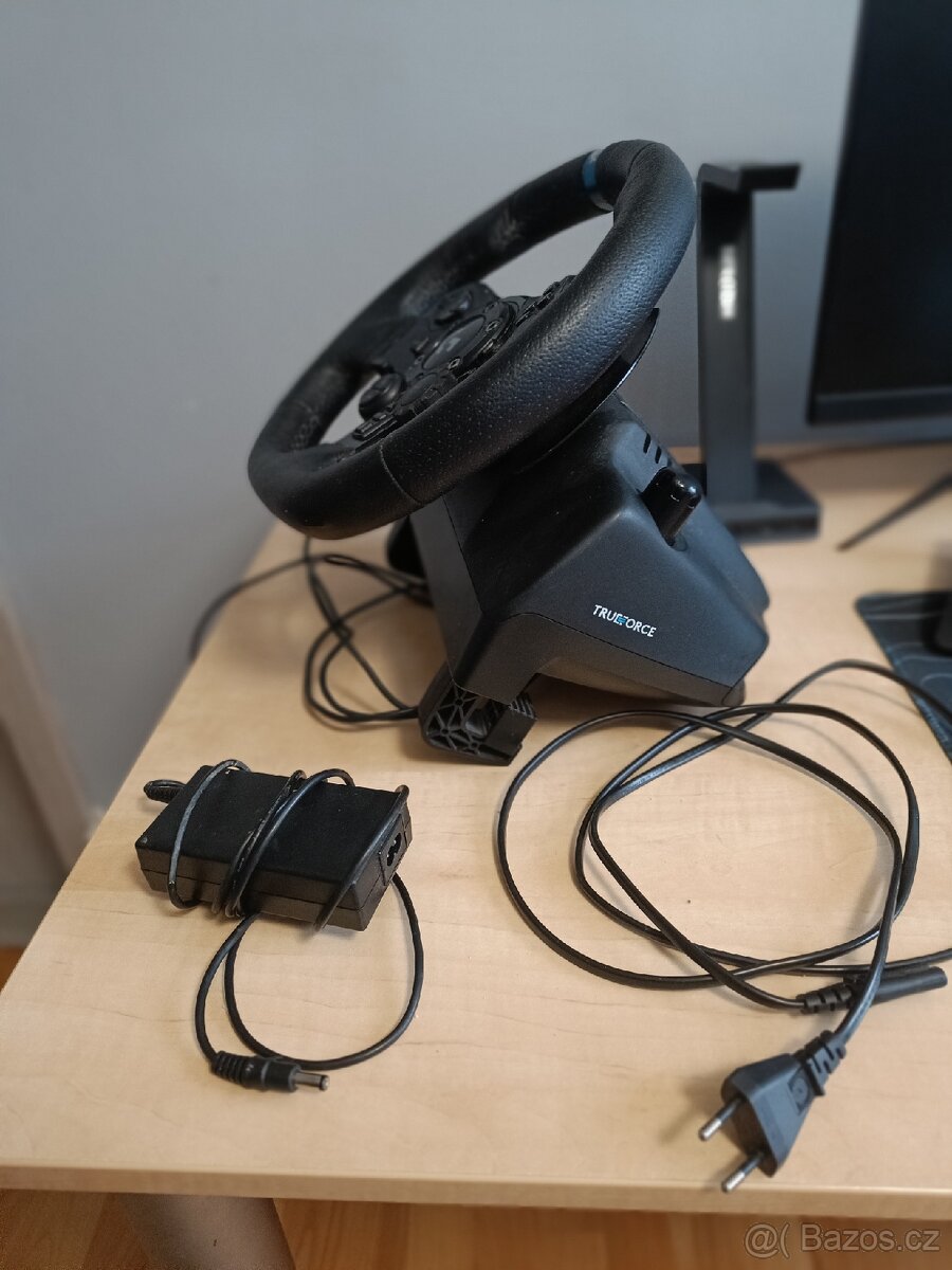 Logitech G923 - 4