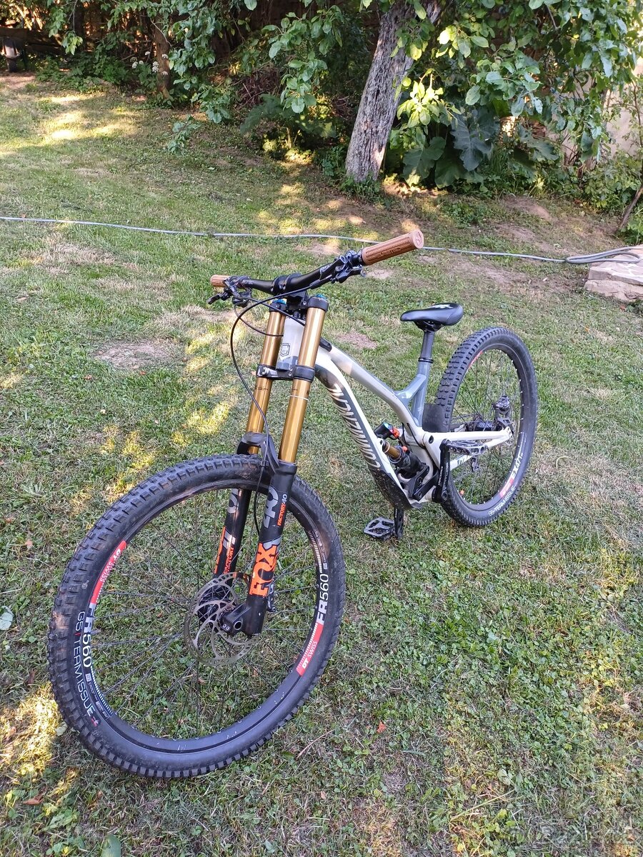Commencal Supreme V4 (L) – Fox Factory / X01 - 4