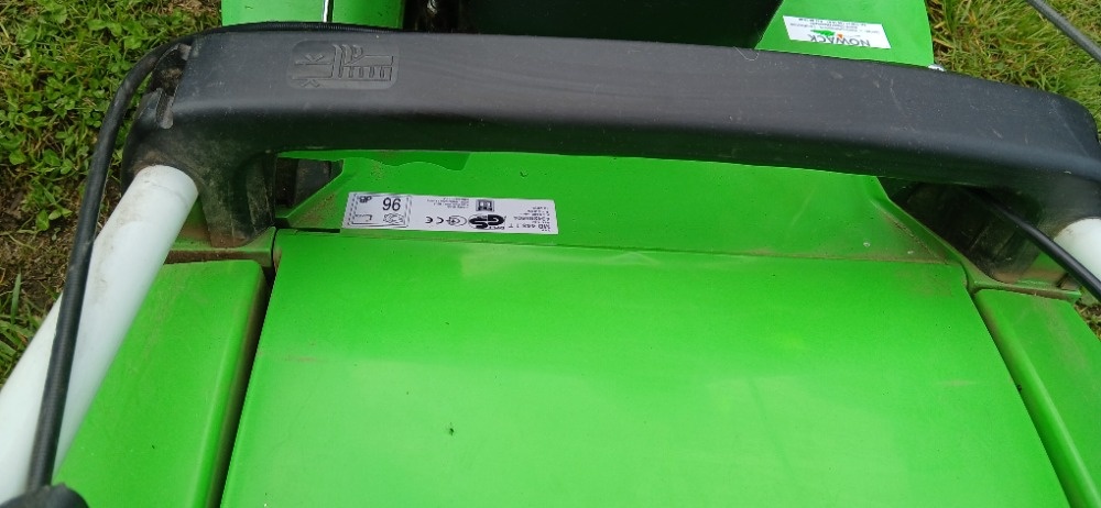 Sekačka s pojezdem Viking MB448 - 4